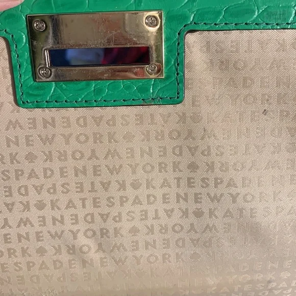 Kate Spade Large Green Crocodile Embossed Leather Crossbody Handbag Vintage-RARE - Picture 7 of 8